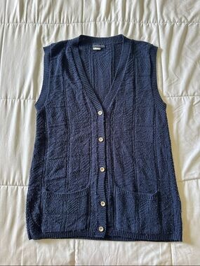 Navy Textured Knit Button-Front Sleeveless Cardigan Vest
